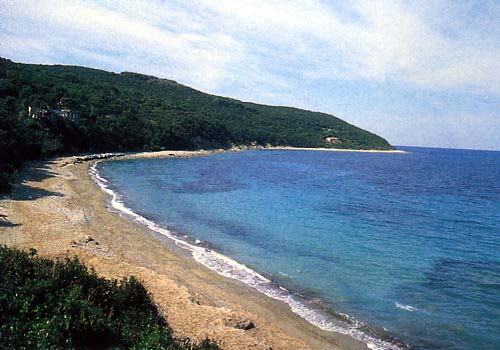 spiaggia frugoso capo castello